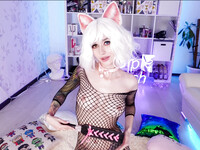 Violetti narttu anaalimasturbaatio