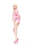 Kenzie Reeves nai perseeseen