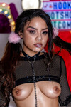 Maya Bijou, kova anaalilanka