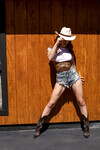 Desiree Dulce ja Molly Stewart nuolemassa toisiaan