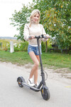 Bimbi pikkutissit milf