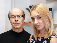 Sofi Otis nai vanhempaa miestä