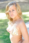 Kennedy Leigh, alaston teini