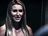 Paige Owens pani hellästi