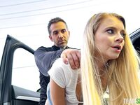 Riley Starin pillua nuollaan ja pannaan ulkona