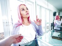 Vaaleanpunatukkainen kypsä tyttö Aaliyah Rakkaus saa viileän annoksen pov
