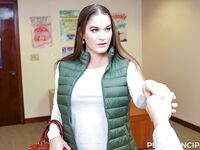 Buja Millf Kendra Heart pani poikansa ohjaajaa