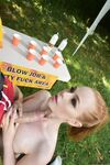 Ella Hughes. Tina Kay. Koululeirin salaisuus