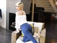 Lena Paul ja Skye Blue - Kinky tyttöystävät