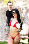 Gina Valentina ja tatuoitu mies