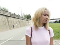 Veronica Leal vitun rahaa