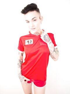 Nikki Hearts - Tatuoitu narttu