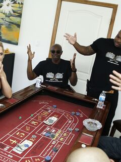 Cherie DeVille - Kadonnut pokeri