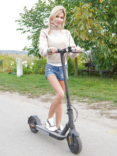 Bimbi pikkutissit milf
