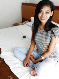 18-vuotias Thaityttö pani