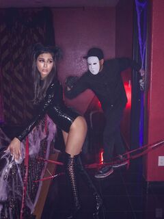 Gianna Dior syvään pakattu
