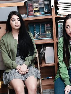 Gina Valentina ja Mi Ha Doan imevät kullia yhdessä