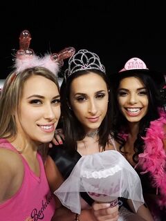 Ashley Adams ja Gina Valentina yhdessä