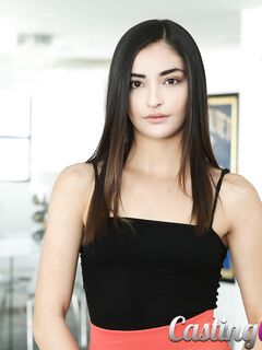 Emily Willis, pillu tyttöystävä